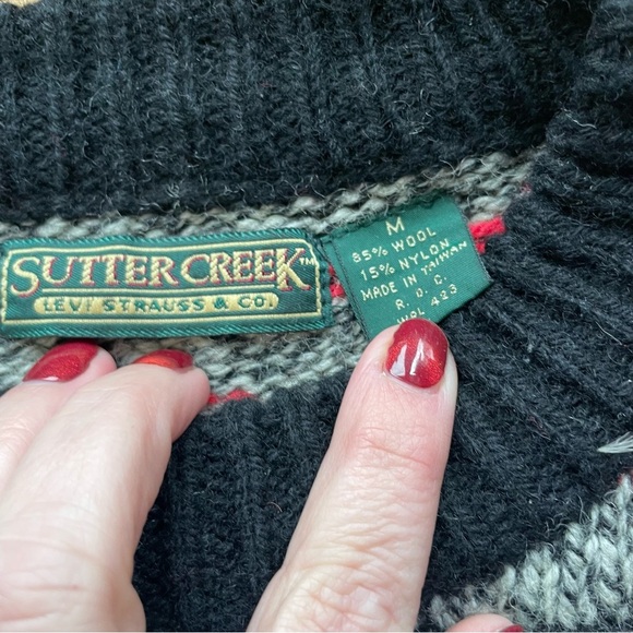 Vintage Levi’s Sutter Creek wool sweater red black gray stripes dots pattern M - Picture 2 of 3